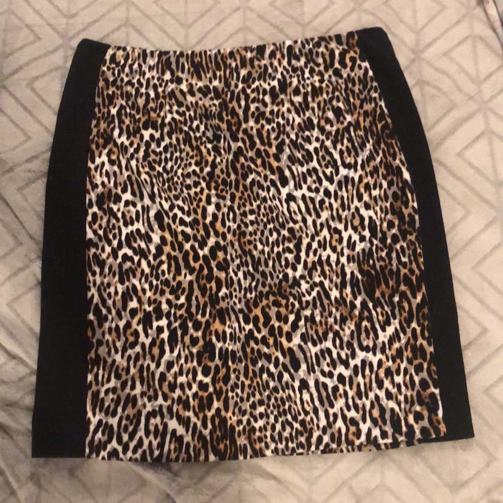 Cute cheetah skirt! Like new!